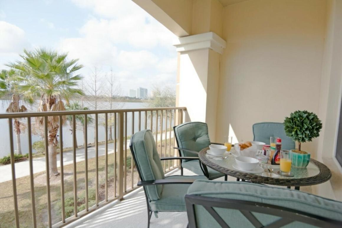 Modern Vacation Apartment With A Lake View At Vista Cay Resort Vc4816 オーランド エクステリア 写真
