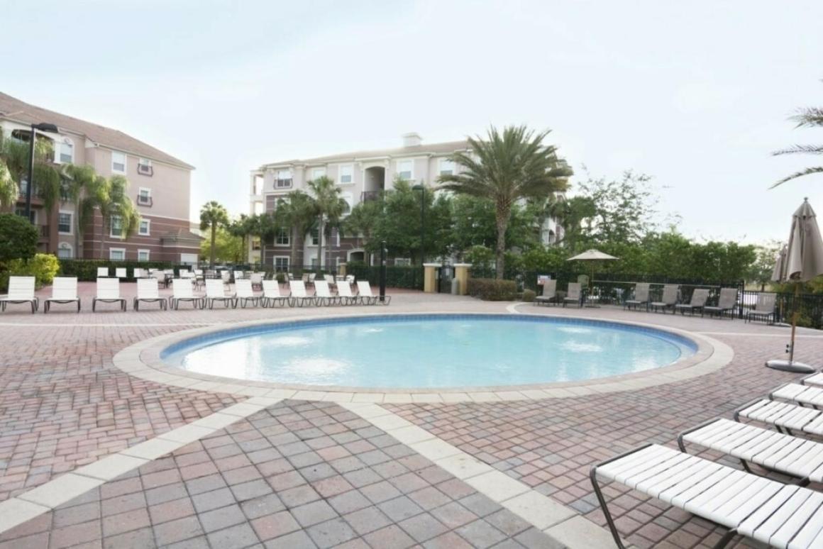 Modern Vacation Apartment With A Lake View At Vista Cay Resort Vc4816 オーランド エクステリア 写真