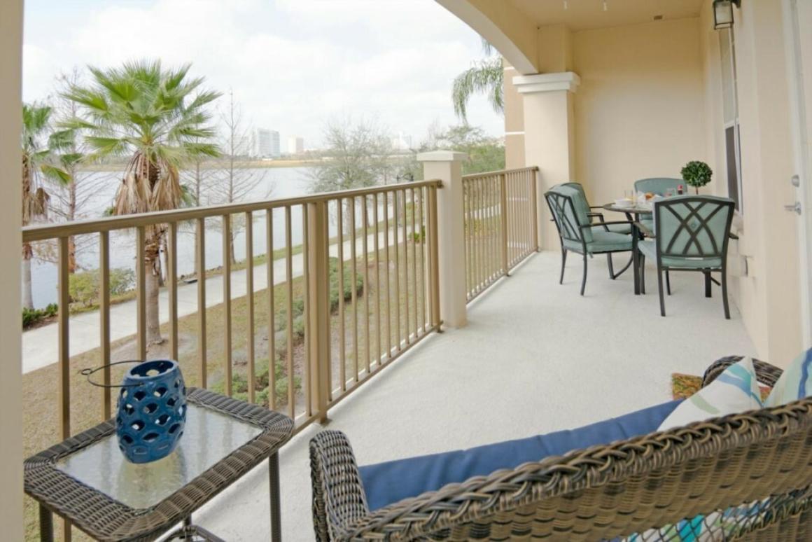 Modern Vacation Apartment With A Lake View At Vista Cay Resort Vc4816 オーランド エクステリア 写真