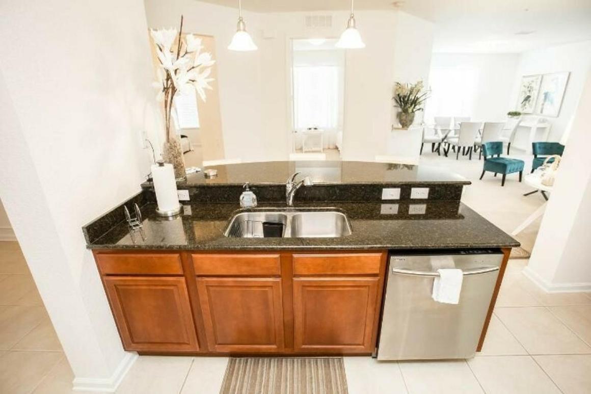 Modern Vacation Apartment With A Lake View At Vista Cay Resort Vc4816 オーランド エクステリア 写真
